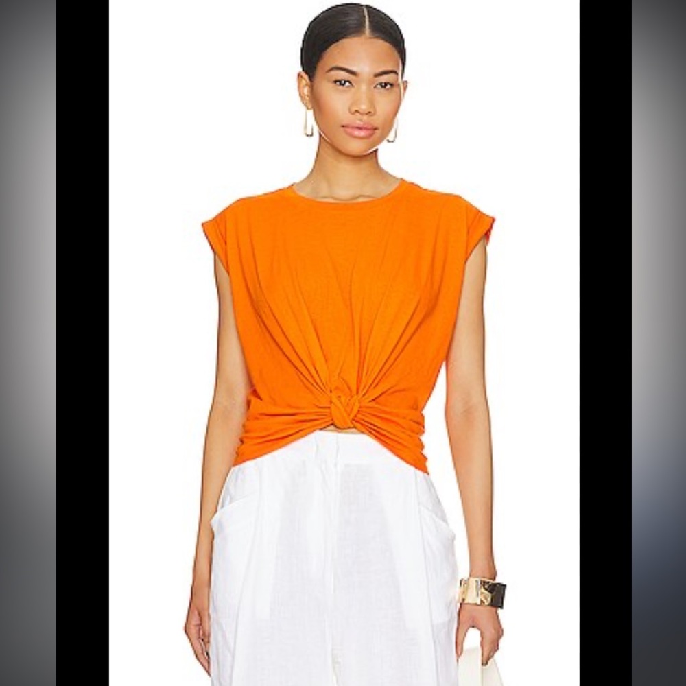 Like new! FRAME knotted rolled tee. Size S.